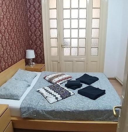 Domum Unirea, Across The Street Of Old City Center Apartment Bucureşti Ngoại thất bức ảnh